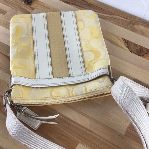 𝅺COACH vintage mini purse yellow ecru white  shoulder crossbody bag monogram - Picture 7 of 12